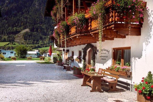 Gaestehaus Kastenhof Sankt Johann im Pongau Exterior foto